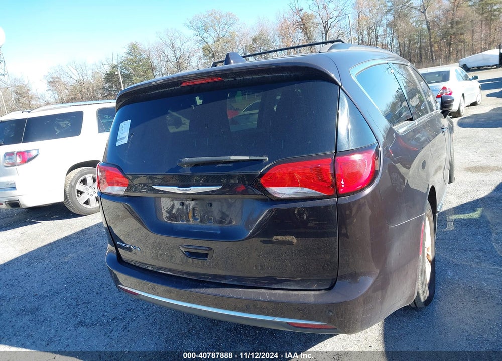 2017 CHRYSLER PACIFICA TOURING L VIN: 2C4RC1BG9HR803714