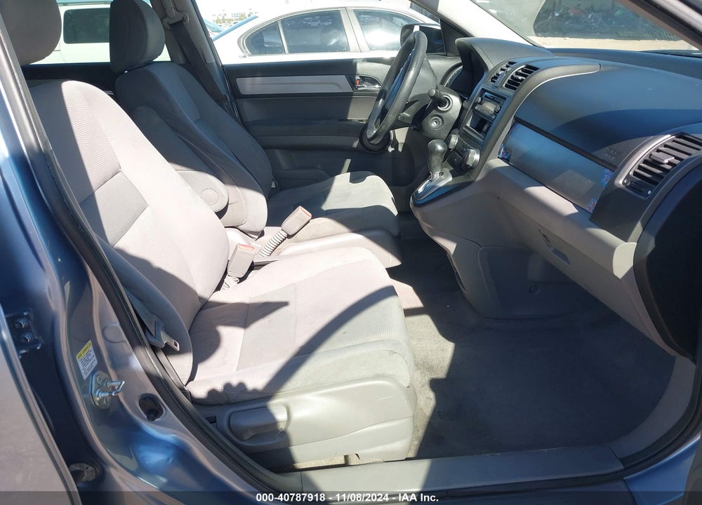 2011 HONDA CR-V LX VIN: JHLRE3H37BC013423