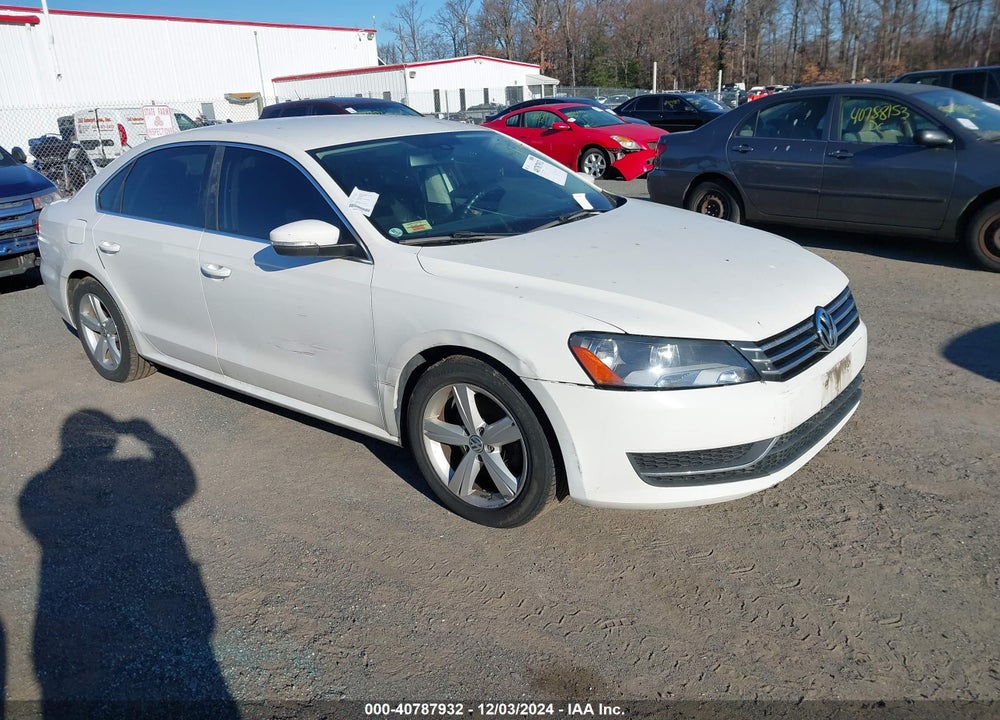 2013 VOLKSWAGEN PASSAT 2.5L SE VIN: 1VWBP7A31DC095112