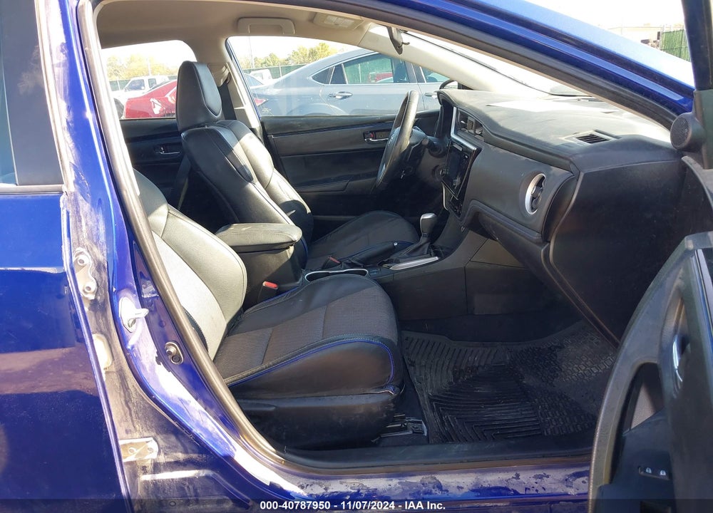 2017 TOYOTA COROLLA SE VIN: 5YFBURHE1HP707630