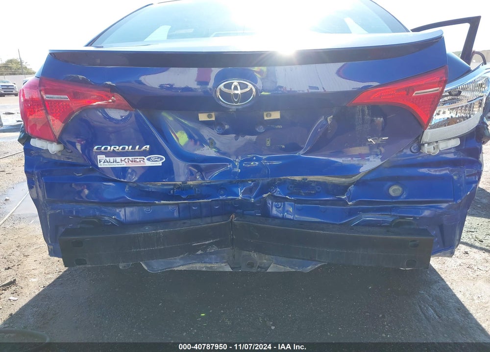 2017 TOYOTA COROLLA SE VIN: 5YFBURHE1HP707630