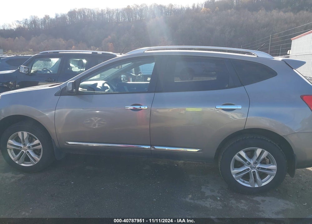 2013 NISSAN ROGUE SV VIN: JN8AS5MV4DW628460