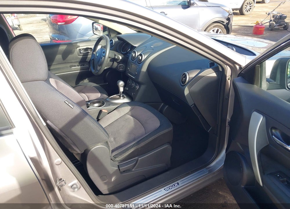 2013 NISSAN ROGUE SV VIN: JN8AS5MV4DW628460