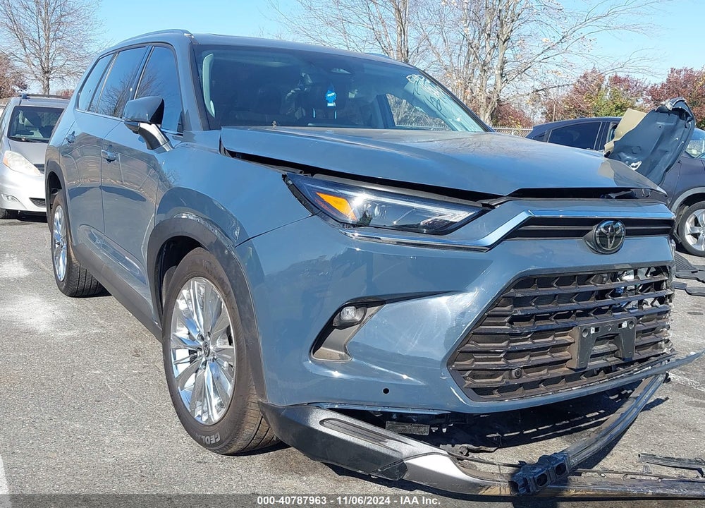 2024 TOYOTA GRAND HIGHLANDER PLATINUM VIN: 5TDAAAB58RS000676
