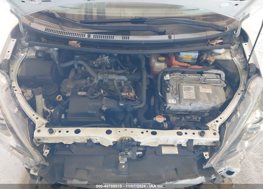 2015 TOYOTA PRIUS C THREE VIN: JTDKDTB39F1108769