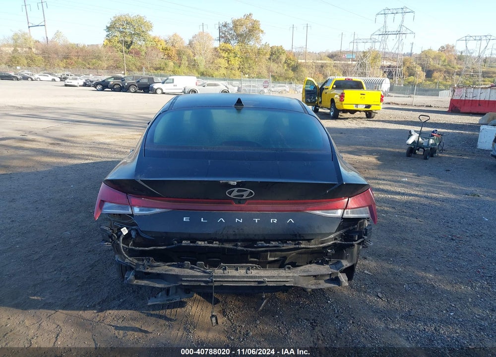 2024 HYUNDAI ELANTRA SEL VIN: KMHLM4DG2RU752803