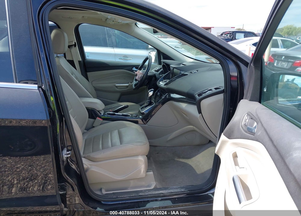 2014 FORD ESCAPE TITANIUM VIN: 1FMCU0J95EUB60420