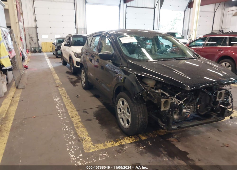 2017 FORD ESCAPE S VIN: 1FMCU0F73HUD29538