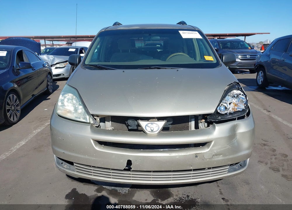 2004 TOYOTA SIENNA LE VIN: 5TDZA23C44S135247