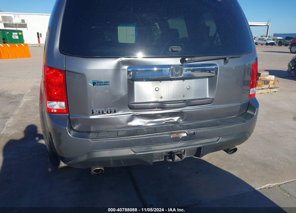 2012 HONDA PILOT EX-L VIN: 5FNYF3H51CB003675