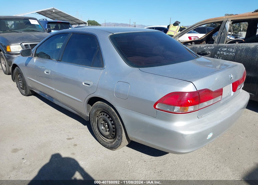 2002 HONDA ACCORD 2.3 LX/LX VIN: JHMCG66552C003460