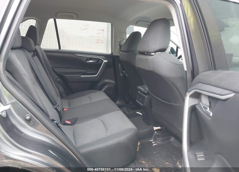2020 TOYOTA RAV4 XLE VIN: 2T3W1RFV7LC053830