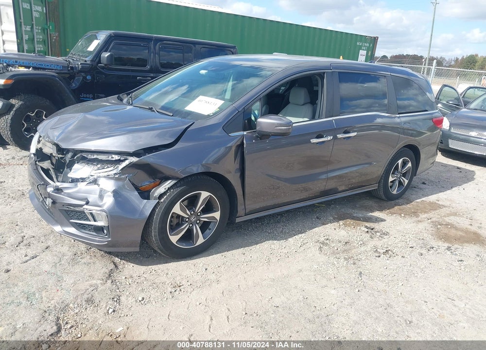 2018 HONDA ODYSSEY TOURING VIN: 5FNRL6H81JB050520
