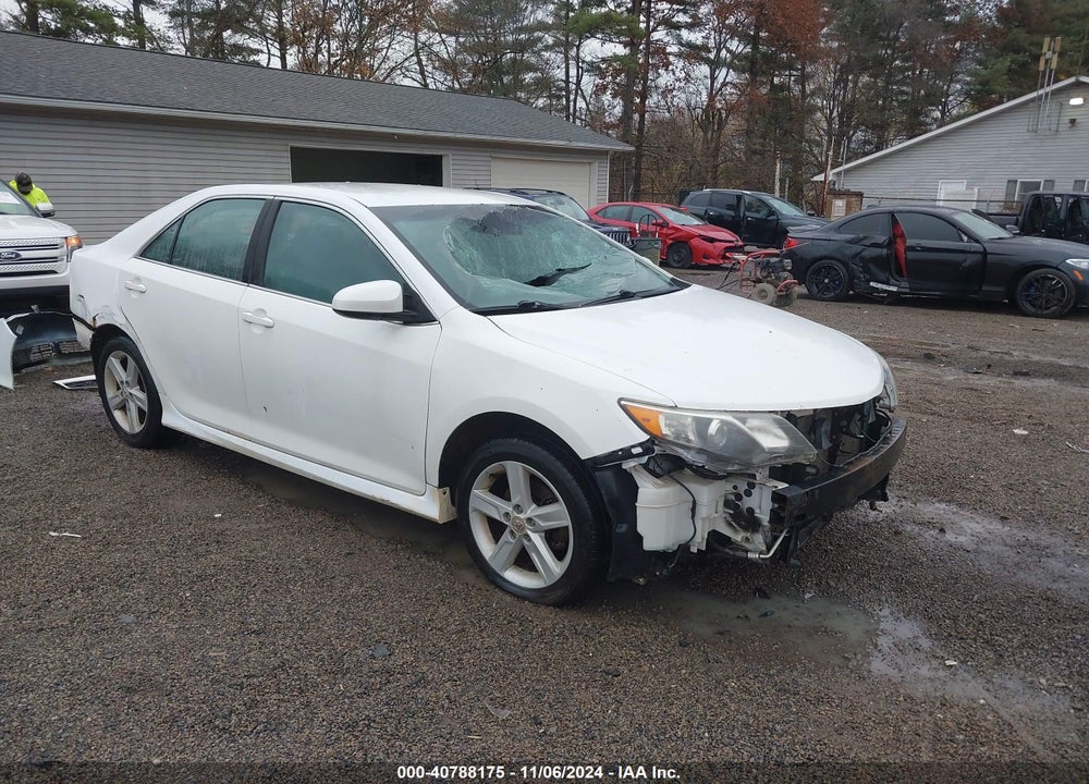2012 TOYOTA CAMRY SE VIN: 4T1BF1FK8CU585778