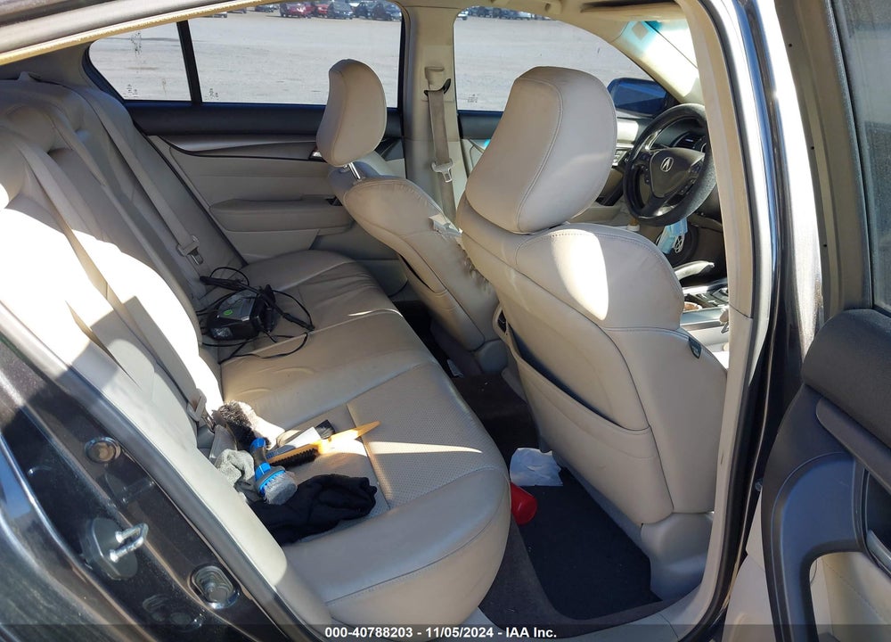 2013 ACURA TL 3.5 VIN: 19UUA8F5XDA005918