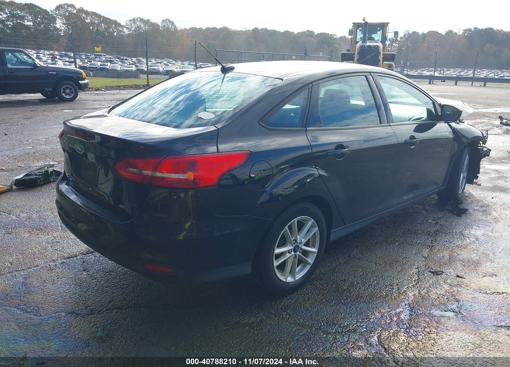 2018 FORD FOCUS SE VIN: 1FADP3F26JL301739