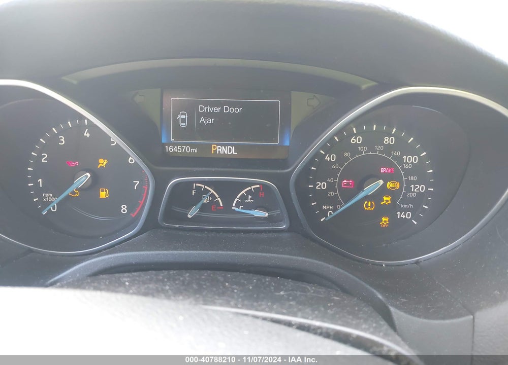 2018 FORD FOCUS SE VIN: 1FADP3F26JL301739