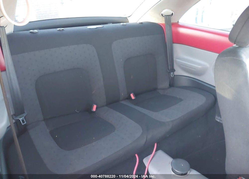 1998 VOLKSWAGEN NEW BEETLE VIN: 3VWBB61CXWM036196