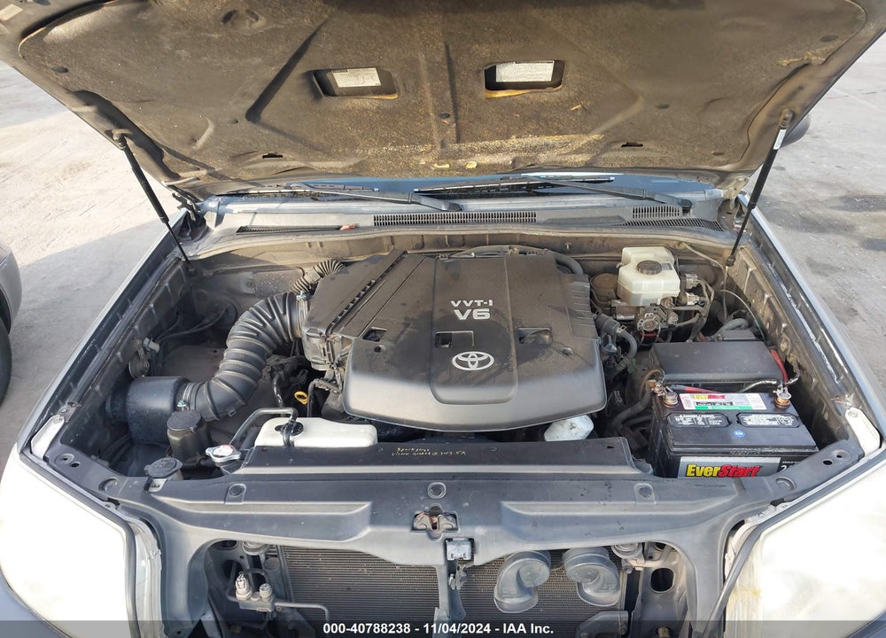2004 TOYOTA 4RUNNER LIMITED V6 VIN: JTEZU17R140035623