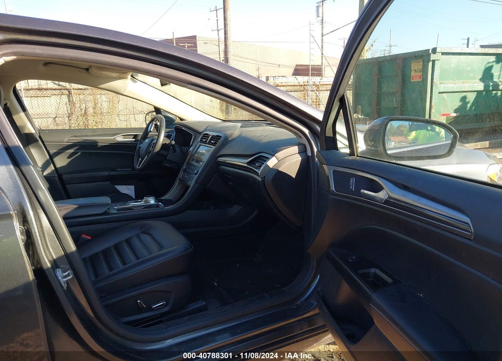 2020 FORD FUSION SEL VIN: 3FA6P0CD5LR107575