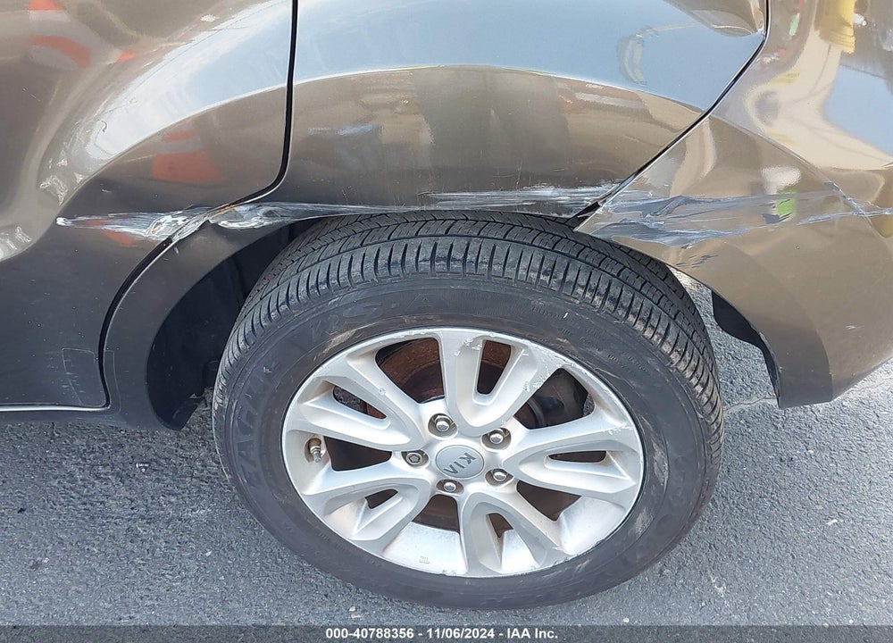 2012 KIA SOUL VIN: KNDJT2A64C7371829