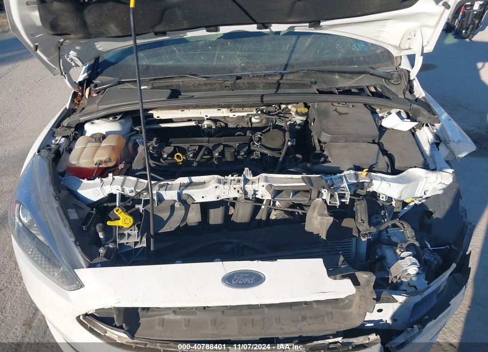 2015 FORD FOCUS SE VIN: 1FADP3F29FL325508