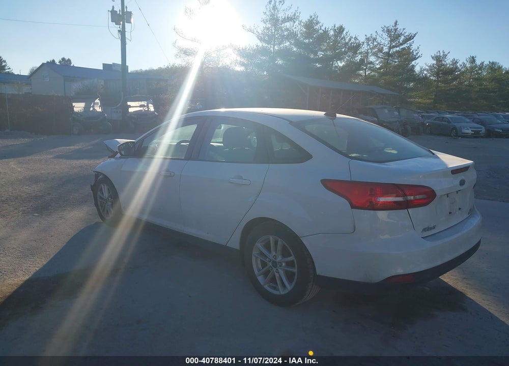 2015 FORD FOCUS SE VIN: 1FADP3F29FL325508
