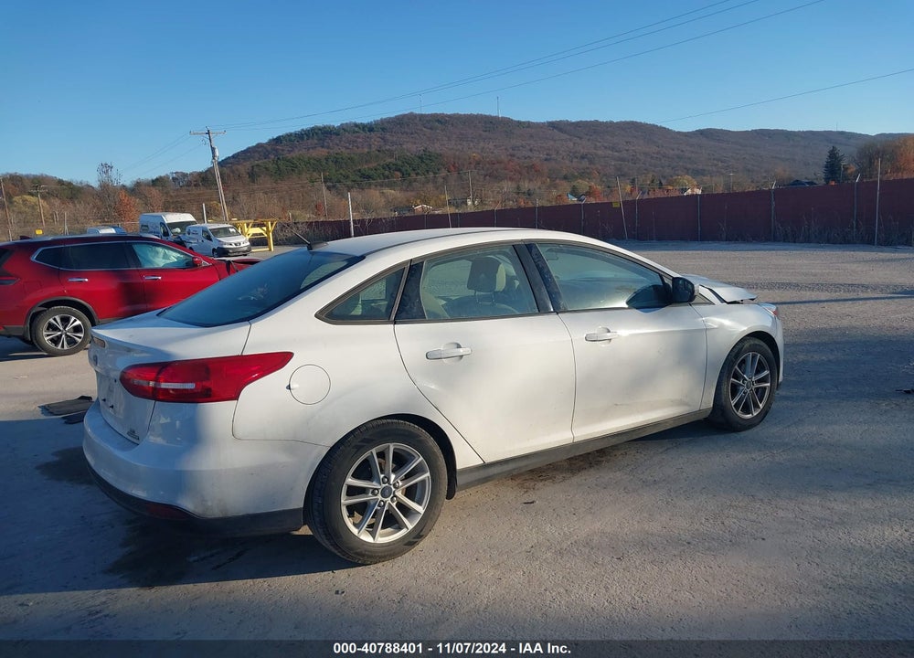 2015 FORD FOCUS SE VIN: 1FADP3F29FL325508