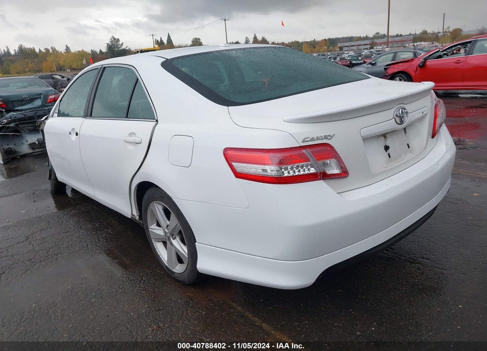 2011 TOYOTA CAMRY SE VIN: 4T1BF3EK2BU624344