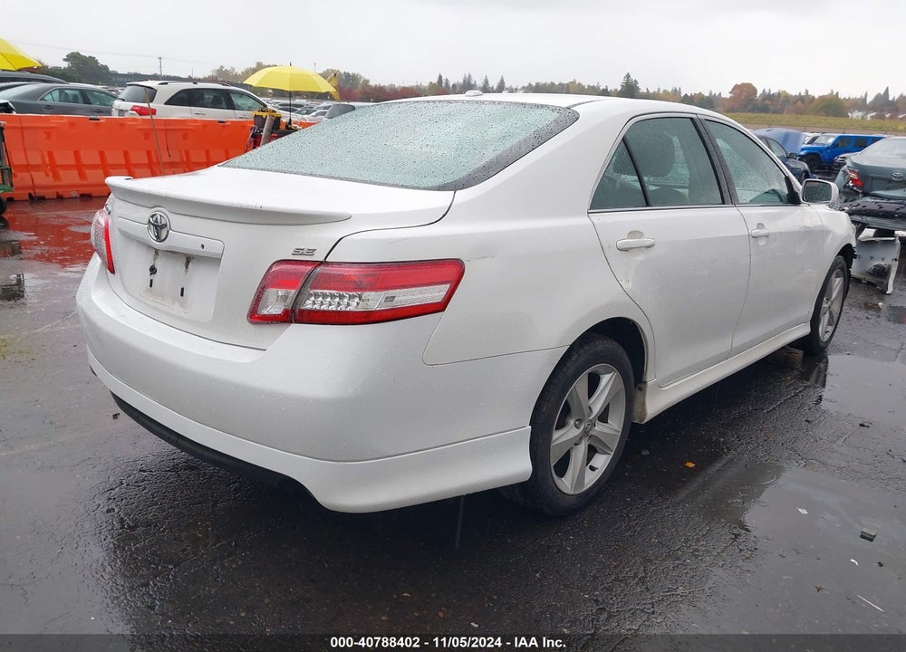 2011 TOYOTA CAMRY SE VIN: 4T1BF3EK2BU624344