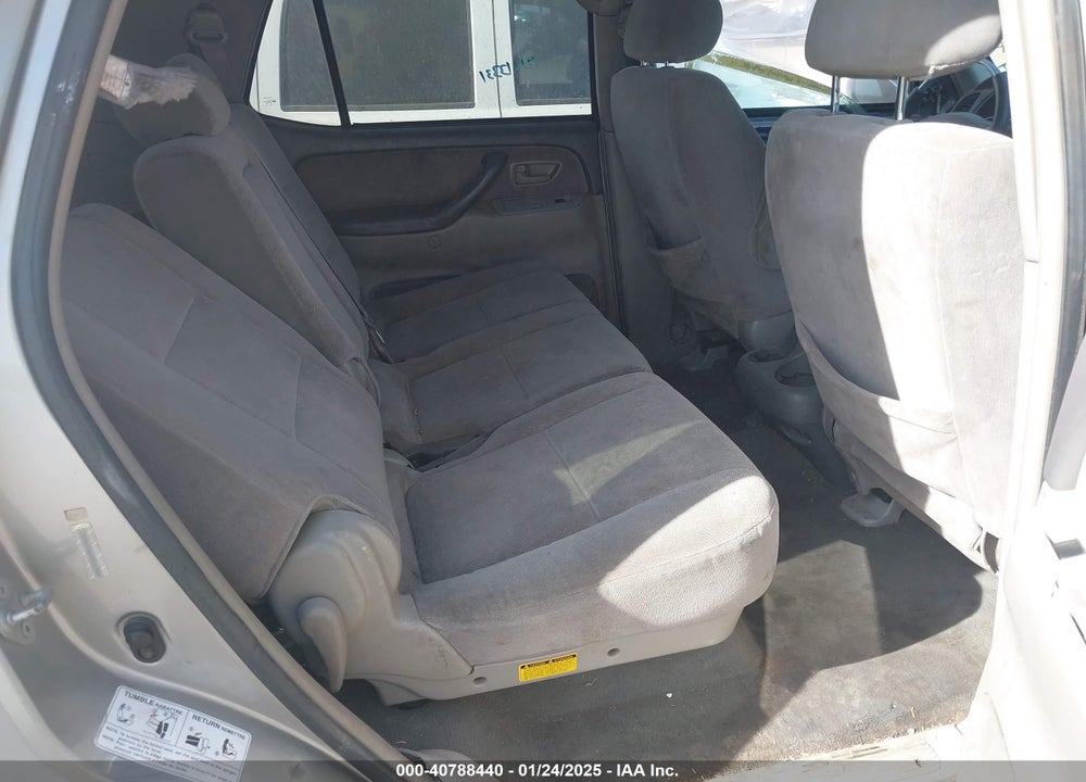 2004 TOYOTA SEQUOIA SR5 V8 VIN: 5TDZT34A14S231852