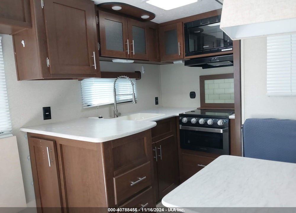 2019 AVENGER OTHER VIN: 5ZT2AVSB8KB922488