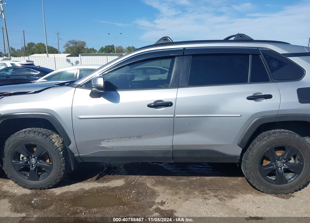 2021 TOYOTA RAV4 XLE VIN: 2T3P1RFV5MC199438