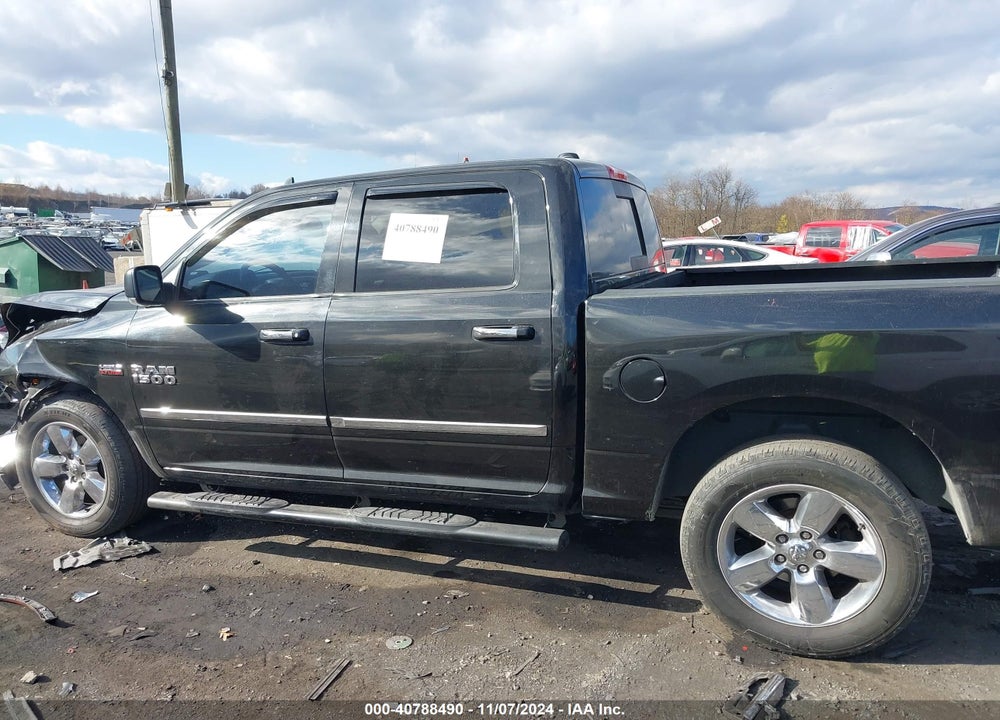 2016 RAM 1500 VIN: 3C6RR7LT2GG383495