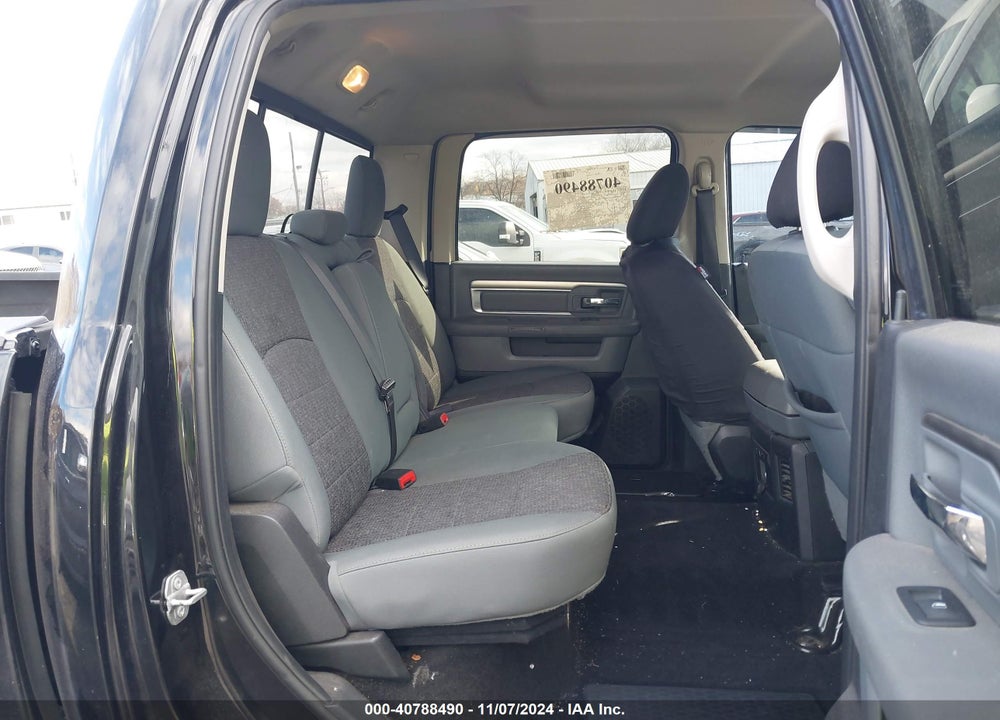 2016 RAM 1500 VIN: 3C6RR7LT2GG383495