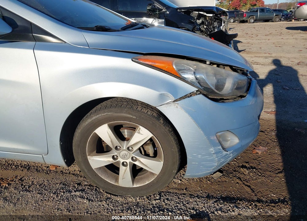 2013 HYUNDAI ELANTRA GLS VIN: KMHDH4AE0DU611944