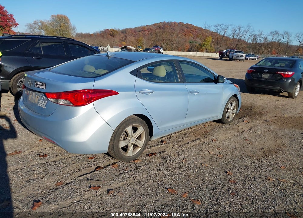 2013 HYUNDAI ELANTRA GLS VIN: KMHDH4AE0DU611944