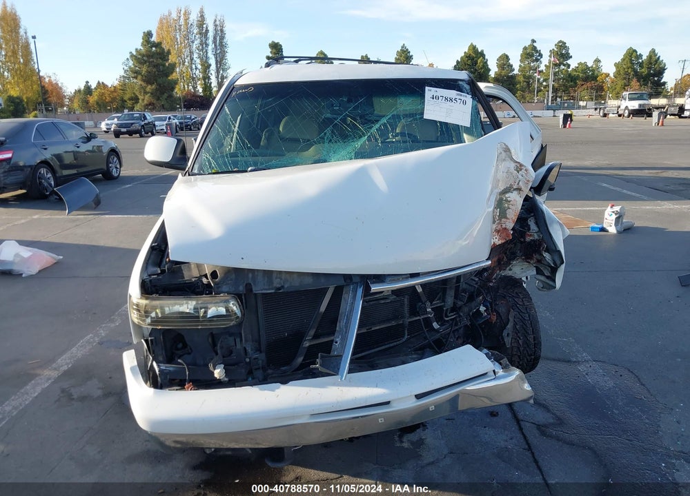 2001 CHEVROLET TAHOE LT VIN: 1GNEK13TX1J244592