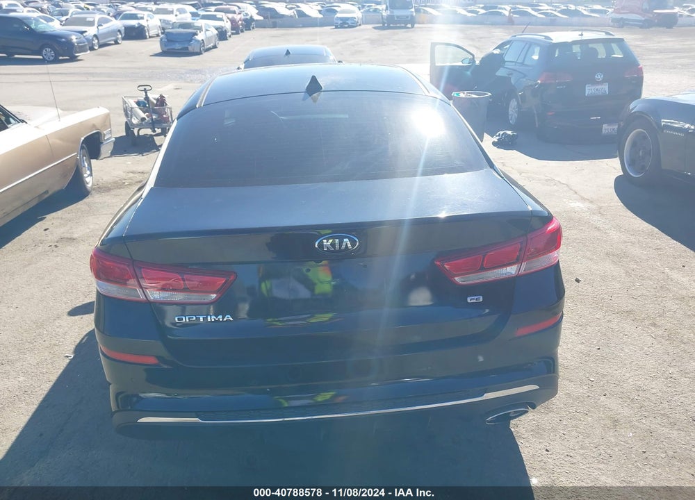 2019 KIA OPTIMA LX VIN: 5XXGT4L34KG352132