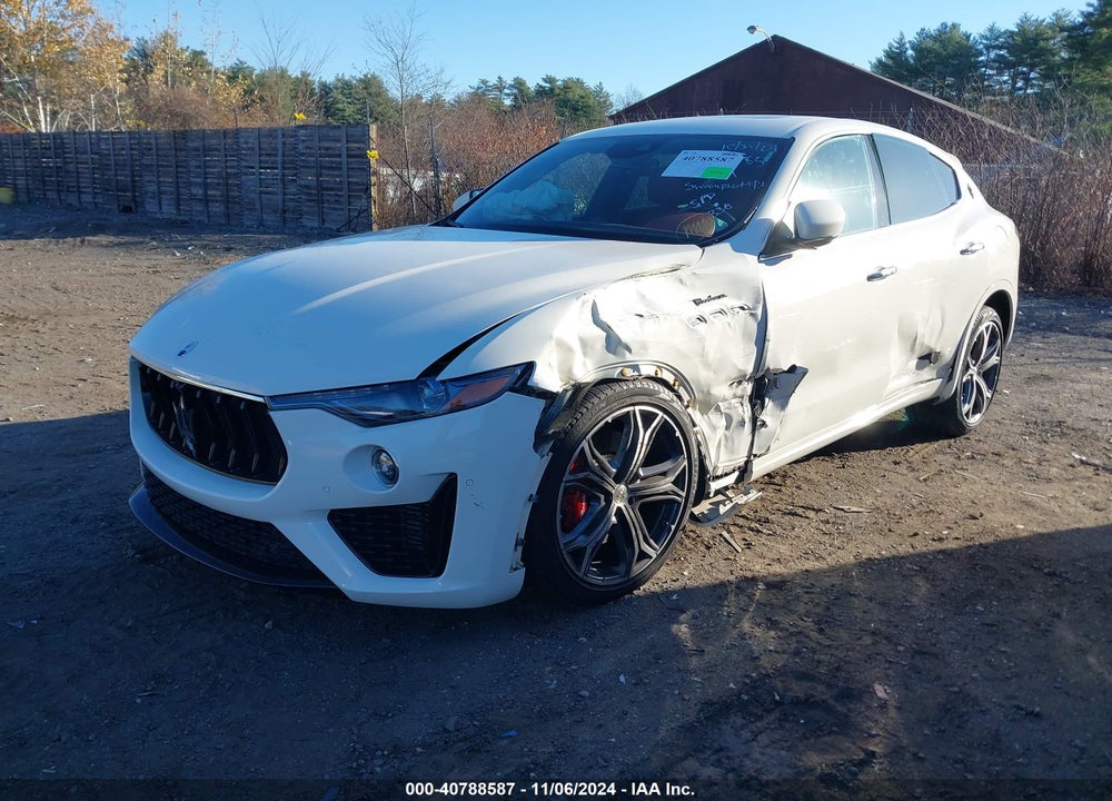 2022 MASERATI LEVANTE MODENA VIN: ZN661YUM0NX394700