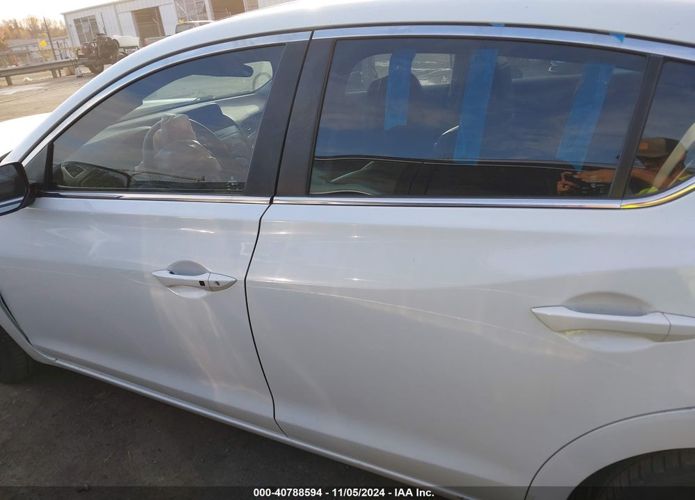 2013 ACURA ILX 2.0L VIN: 19VDE1F55DE014431