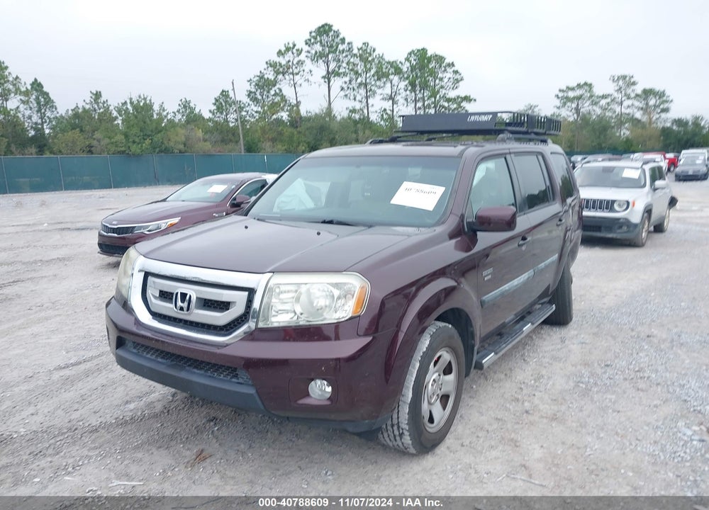 2011 HONDA PILOT LX VIN: 5FNYF3H28BB042848