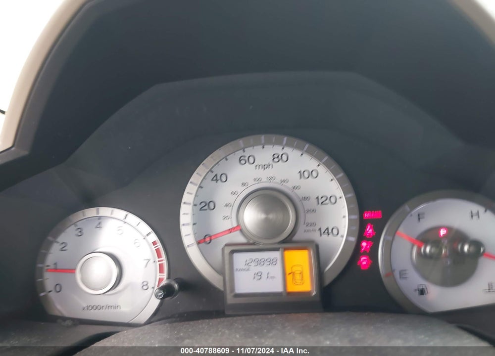 2011 HONDA PILOT LX VIN: 5FNYF3H28BB042848