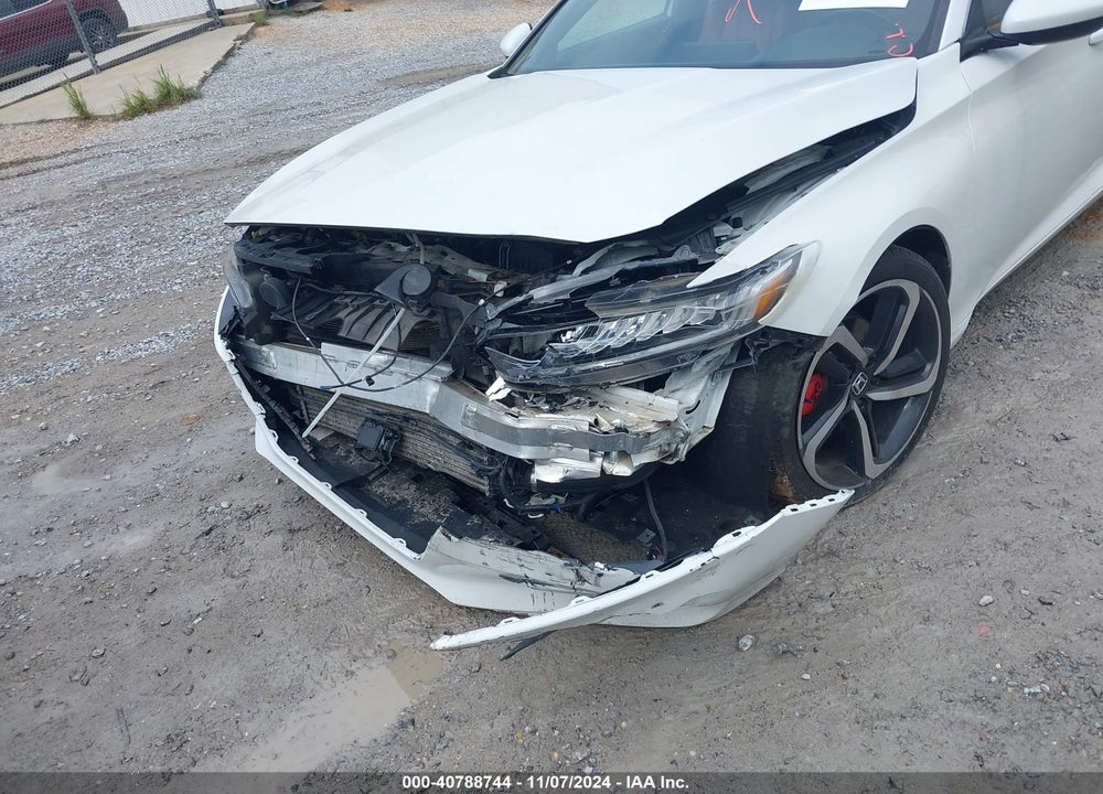 2018 HONDA ACCORD SPORT VIN: 1HGCV1F35JA099711