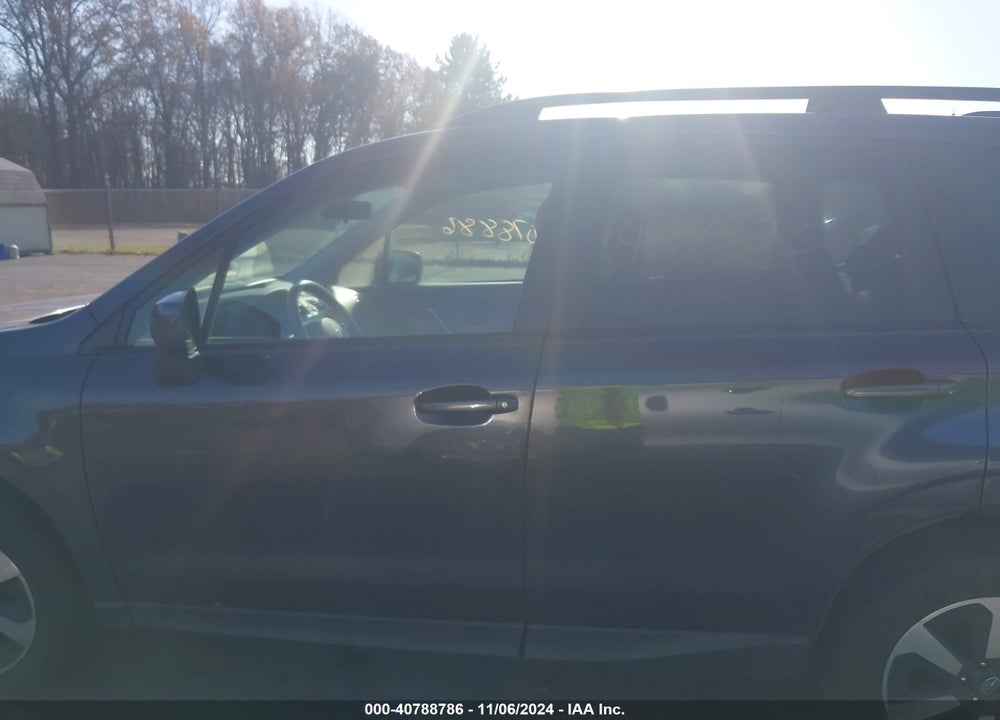 2017 SUBARU FORESTER 2.5I PREMIUM VIN: JF2SJAEC2HH518981