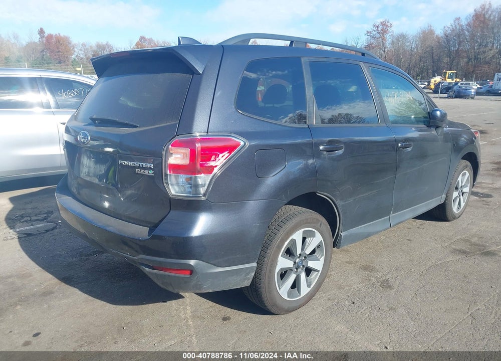 2017 SUBARU FORESTER 2.5I PREMIUM VIN: JF2SJAEC2HH518981