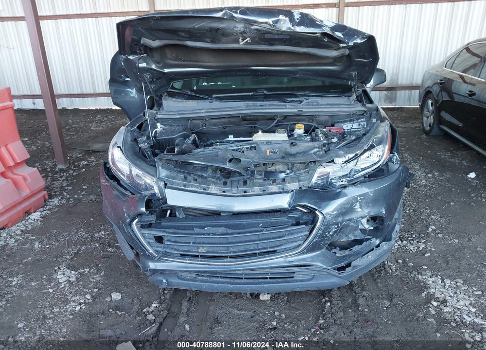 2019 CHEVROLET TRAX VIN: 3GNCJKSB2KL335875