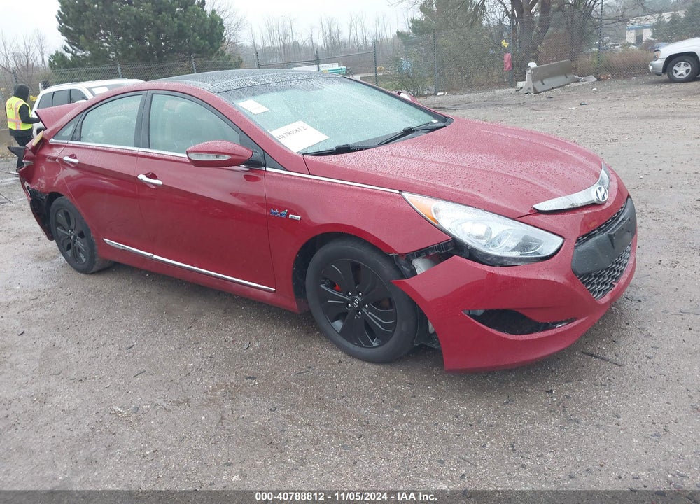 2015 HYUNDAI SONATA HYBRID LIMITED VIN: KMHEC4A43FA120444