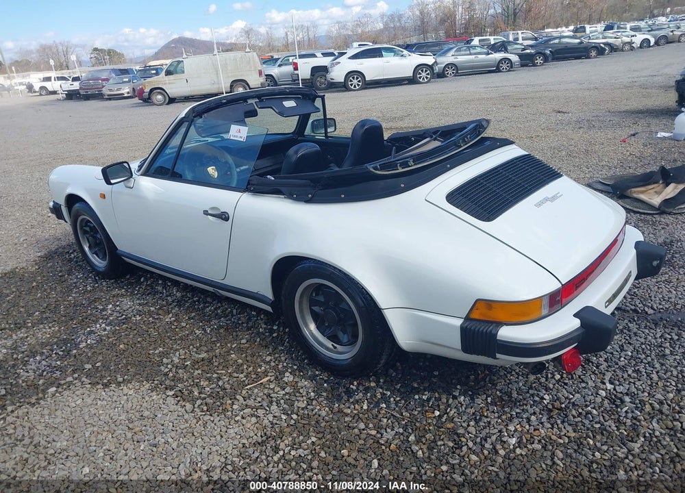 1983 PORS 911SC TARGA VIN: WP0ZZZ91ZDS151141