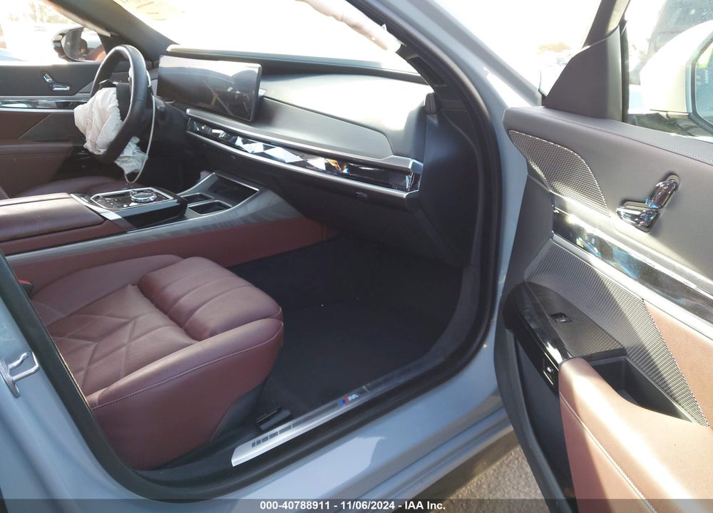 2023 BMW 760 VIN: WBA33EJ05PCN09605